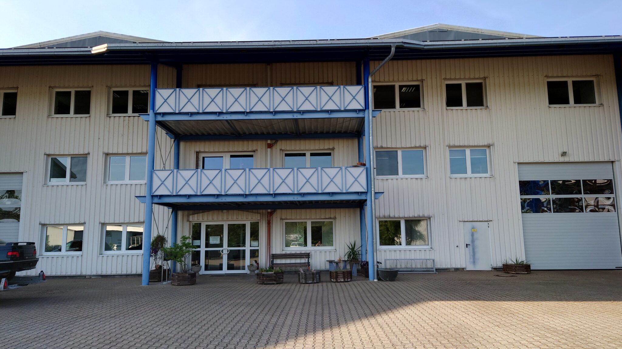 Vielseitige Gewerbeimmobilie - Image 3
